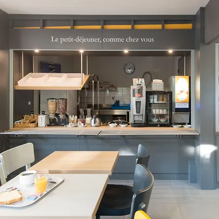 Hotel Metz Aux Arches 2*