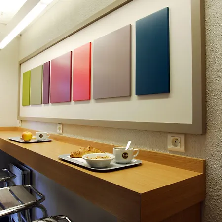 Hotel Metz Aux Arches 2*