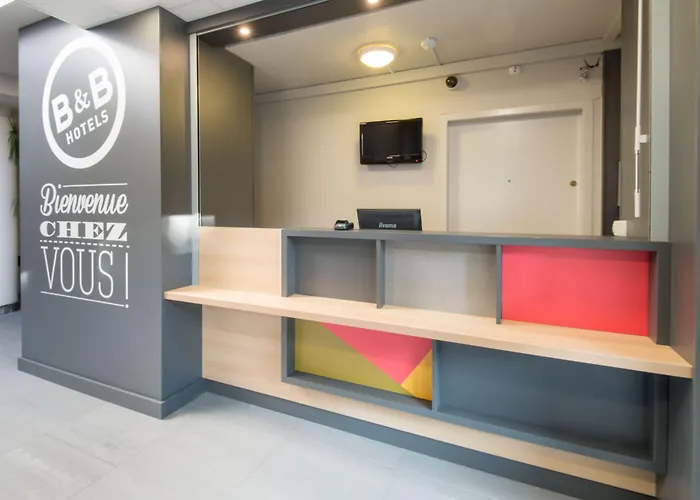 Metz Aux Arches Hotel 2*