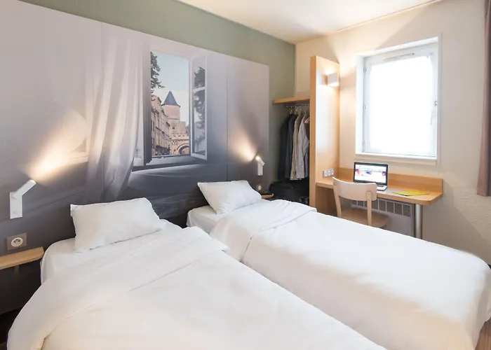 Metz Aux Arches Hotel 2*